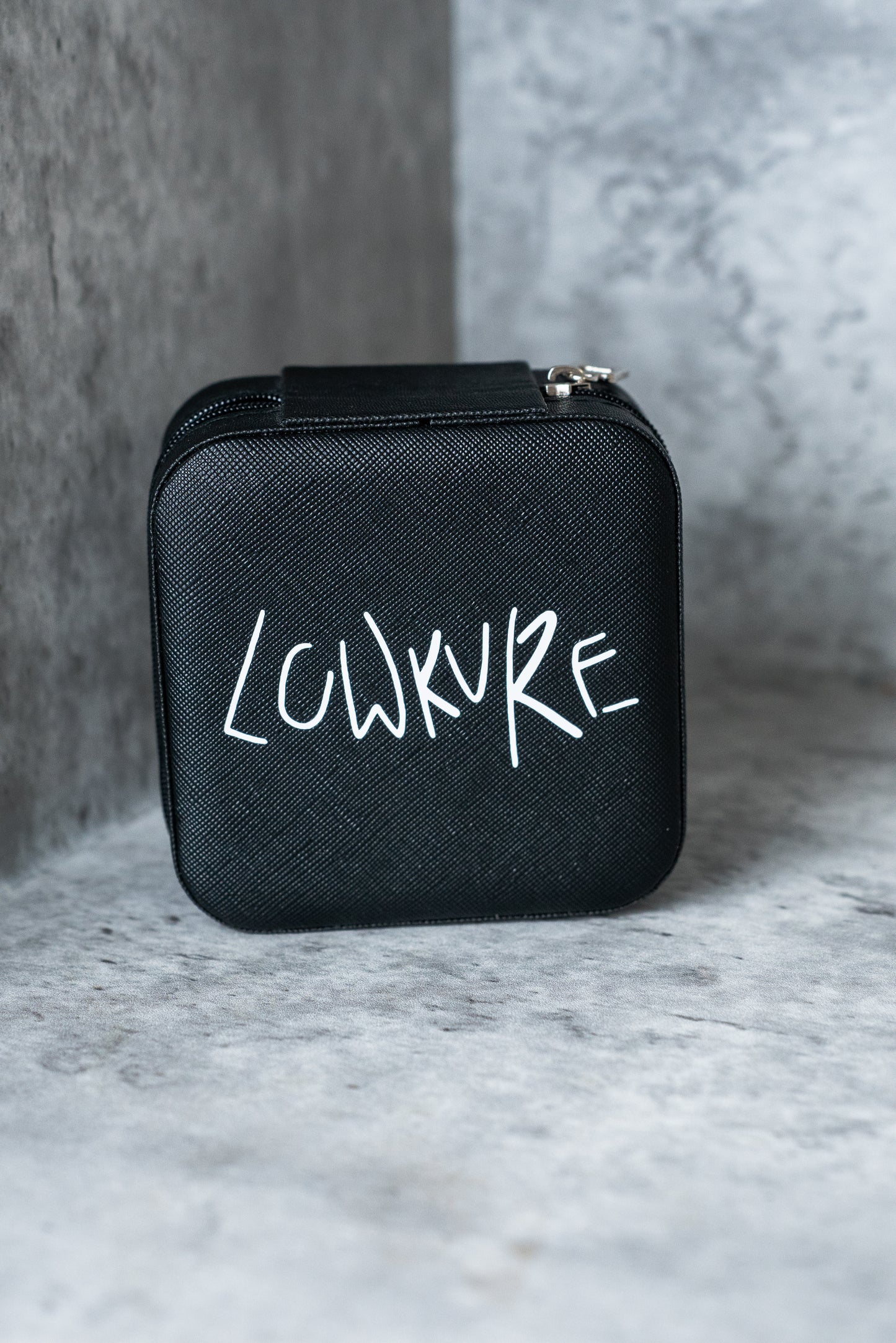 LowKure  |  BLACK - Forever Treasures Chest: Mini Jewellery Box